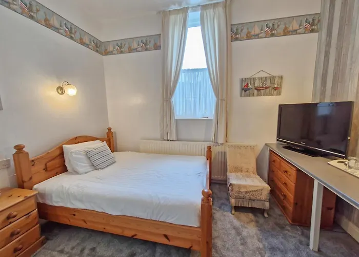 Hotel Wharton Arms *